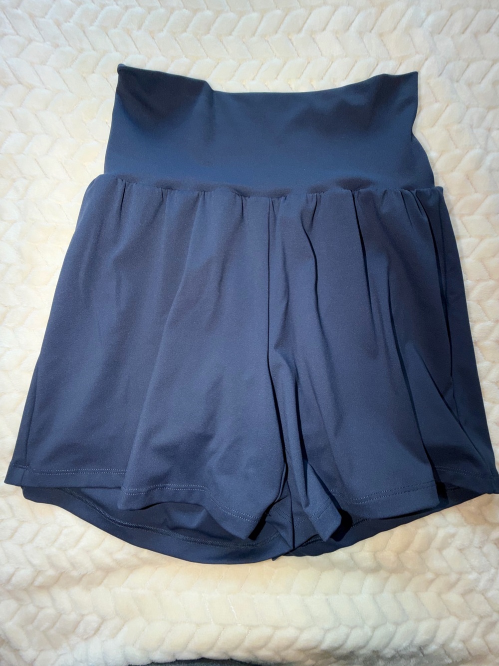 Halara SoftlyZero Airy Super High Waisted 2 in 1 Yoga Shorts Size Small Tall